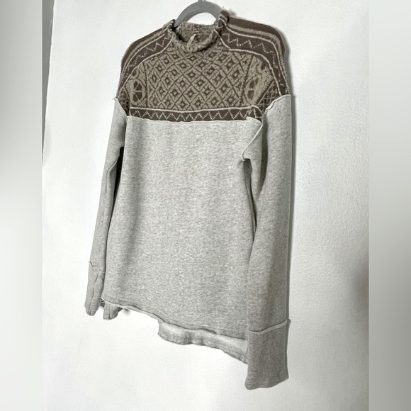 Free People Snow Bunny Fair Isle Sweater. Gray & Taupe. Size XS - Picture 7 of 11